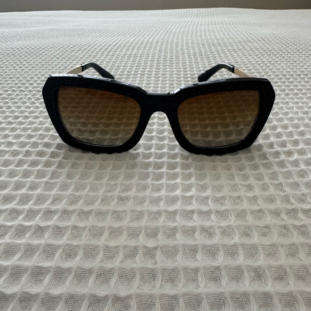 CHANEL Black and Brown Sunglasses
